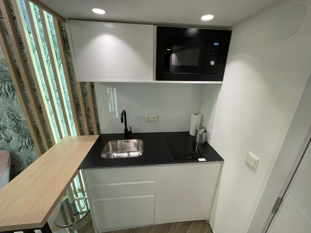 Zeus Design Mini #5a Wien